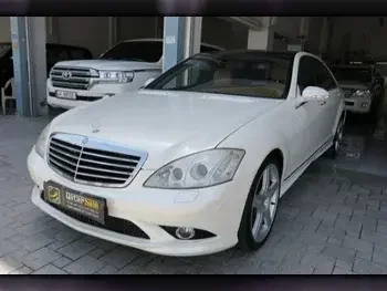 Mercedes-Benz  S-Class  500  2009  Automatic  136,000 Km  8 Cylinder  Rear Wheel Drive (RWD)  Sedan  White  With Warranty