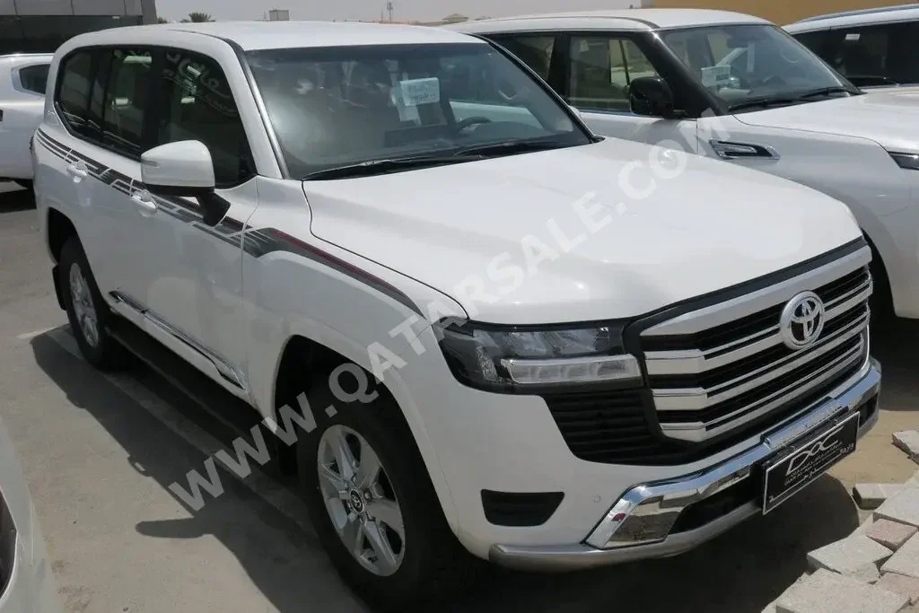 Toyota  Land Cruiser  GXR  2023  Automatic  0 Km  6 Cylinder  Four Wheel Drive (4WD)  SUV  White  With Warranty