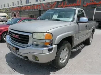 جي ام سي  سييرا  زد 71  2005  اوتوماتيك  202,000 كم  8 سلندر  دفع رباعي  بيكب  فضي  تحت الضمان