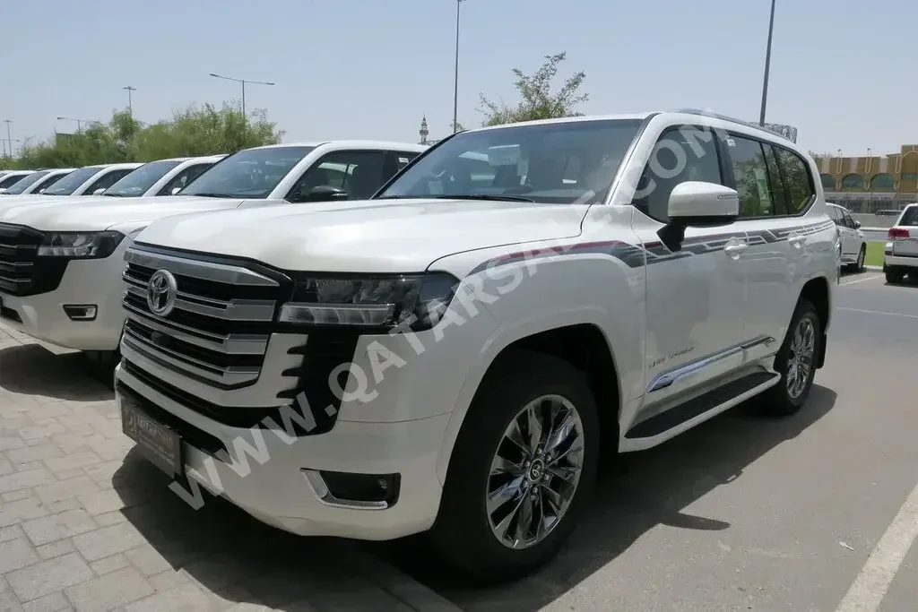 Toyota  Land Cruiser  GXR  2023  Automatic  0 Km  6 Cylinder  Four Wheel Drive (4WD)  SUV  White  With Warranty