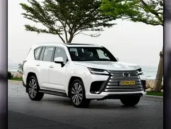 لكزس  ال اكس 600 لكجري  إس يو في 4 في 4  أبيض  2023