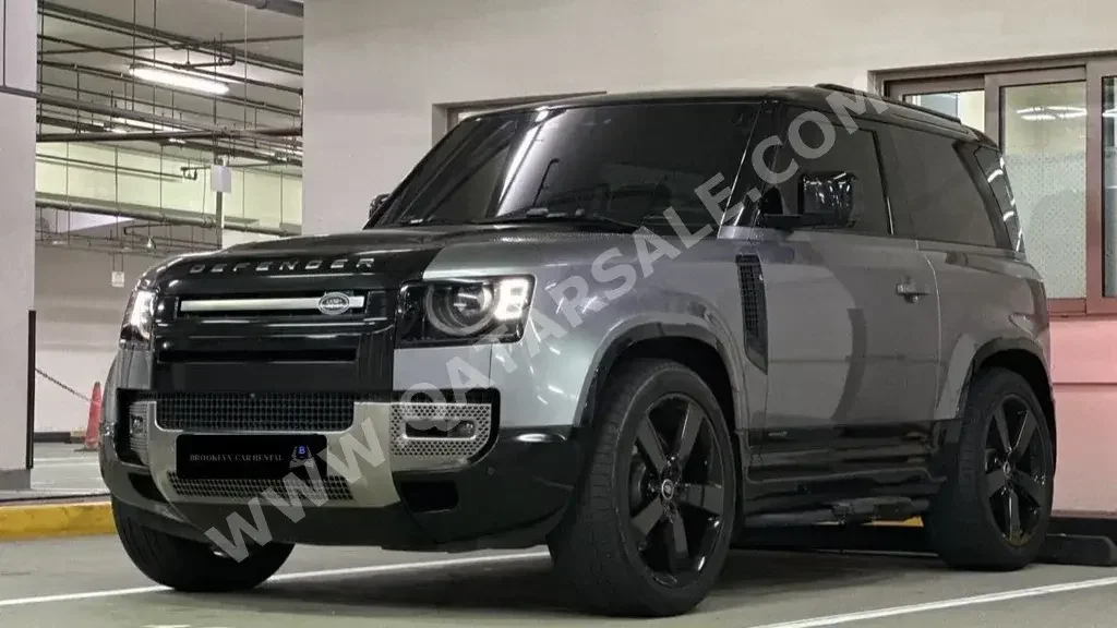لاند روفر  ديفيندر  إس يو في 4 في 4  أخضر  2022