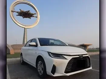 Toyota  Yaris  Sedan  White  2023