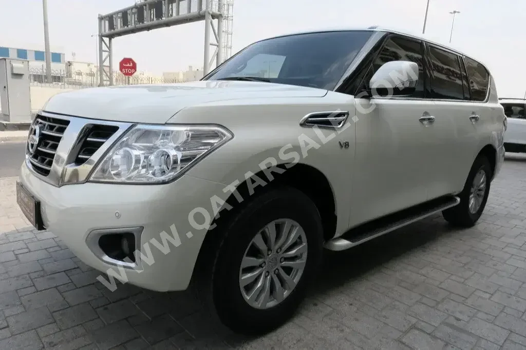 نيسان  باترول  اس اي  2016  اوتوماتيك  186,000 كم  8 سلندر  دفع رباعي  اس يو في  أبيض  تحت الضمان