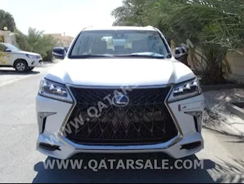 Lexus  LX 570  8 Cylinder  SUV 4x4  White  2018
