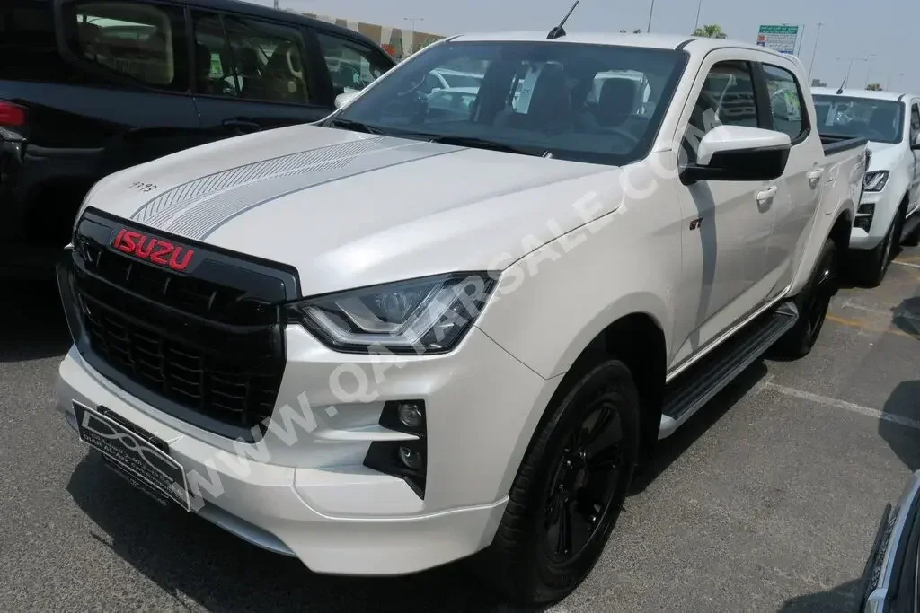 اسوزو  دي-ماكس  جي تي  2023  اوتوماتيك  0 كم  4 سلندر  دفع رباعي  بيكب  أبيض لؤلؤي
