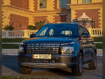 هيونداي  فينيو  4 سلندر  إس يو في 2 في 4  رمادي  2024