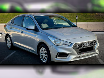 Hyundai  Accent  4 Cylinder  Sedan  Silver  2020