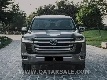 Toyota  Land Cruiser VXR  SUV 4x4  Grey  2022