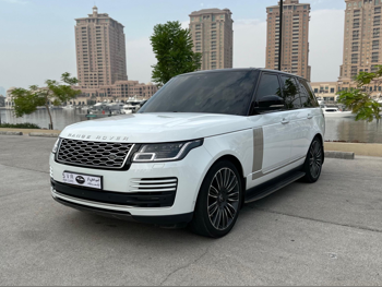 لاند روفر  رنج روفر فوج  8 سلندر  إس يو في 4 في 4  أبيض  2020