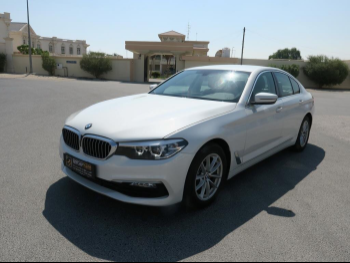 BMW  5-Series  520i  2018  Automatic  82,000 Km  4 Cylinder  Rear Wheel Drive (RWD)  Sedan  White
