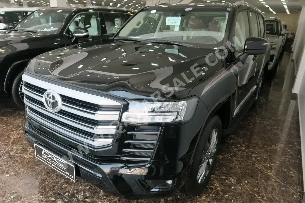 تويوتا  لاند كروزر  جي اكس ار  2023  اوتوماتيك  0 كم  6 سلندر  دفع رباعي  اس يو في  أسود  تحت الضمان