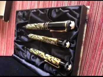 MONTBLANC  Black and Gold -  Year 1998  Fountain Pen