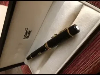MONTBLANC  Black and Gold -  Year 2012  Fountain Pen
