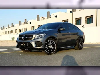 مرسيدس - بنز  جي ال اي  43 AMG  2017  اوتوماتيك  129,000 كم  6 سلندر  دفع رباعي  اس يو في  رمادي ناردو