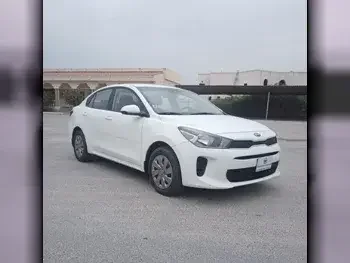 كيا  ريو  2020  اوتوماتيك  70,000 كم  4 سلندر  سحب امامي  سيدان  أبيض  تحت الضمان