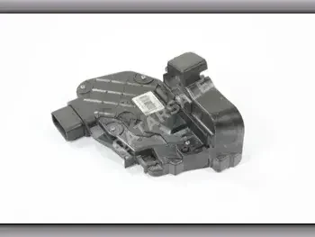 قطع غيار السيارات - جاكوار  اكس اف  - أقفال قطع غيار السيارات  -رقم القطعة: C2P25991