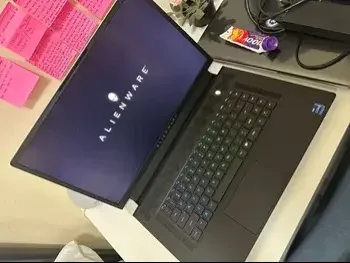 Laptops Dell  - Alienware M17  2022  - Silver  - Windows 11  - Intel  - Core i9  -Memory (Ram): 32 GB