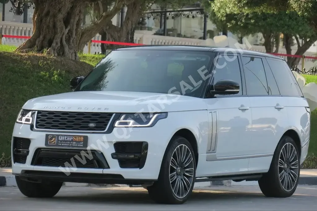 Land Rover  Range Rover  Vogue  Autobiography  2020  Automatic  64,000 Km  8 Cylinder  Four Wheel Drive (4WD)  SUV  White  With Warranty