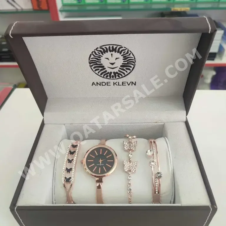 ساعات - آندي كليفن  - ساعات ميكانيكية  - ذهب  - ساعات نسائي