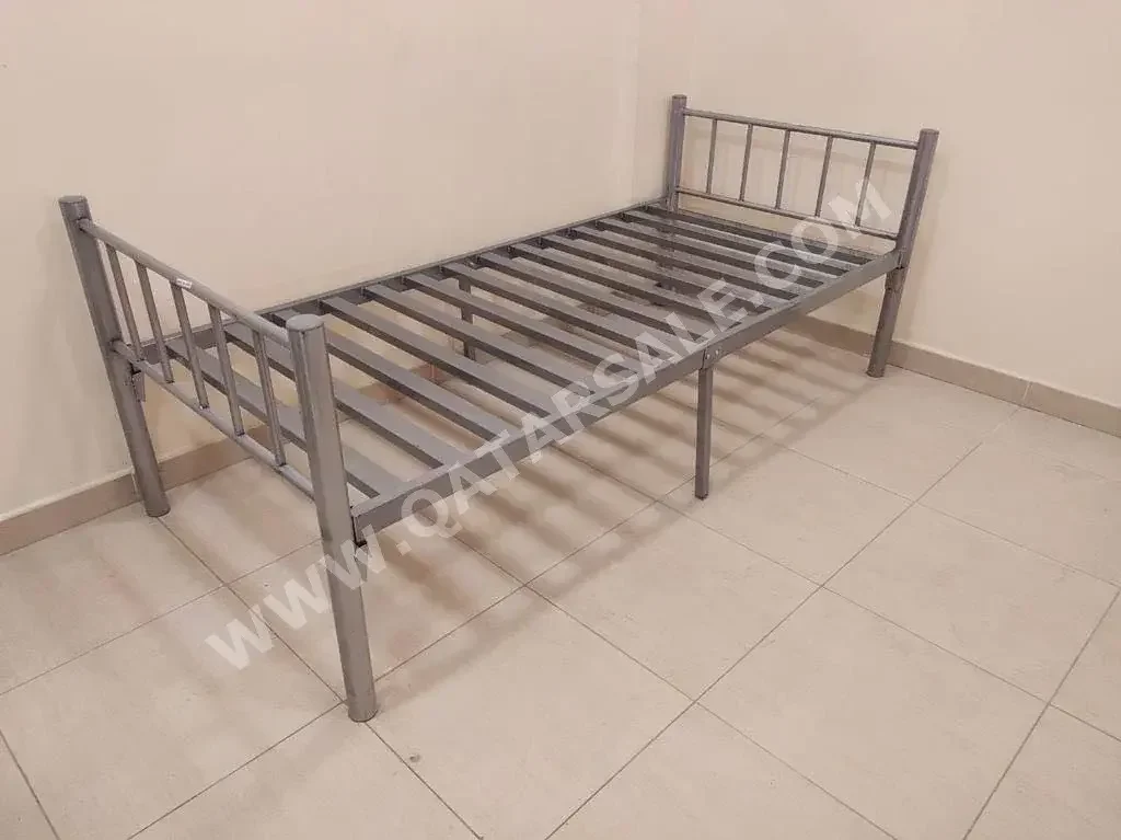 الأسّرة - فردي  - اللون الرمادي