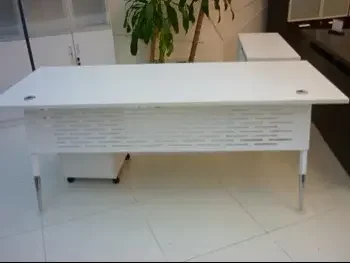 المكاتب ومكاتب الحاسوب - مكتب  - أبيض