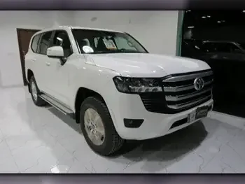 تويوتا  لاند كروزر  جي اكس ار توين توربو  2022  اوتوماتيك  0 كم  6 سلندر  دفع رباعي  اس يو في  أبيض  تحت الضمان