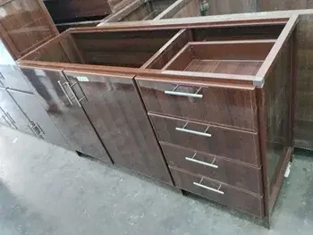 أدراج وخزائن المطبخ - بنى  - قطر