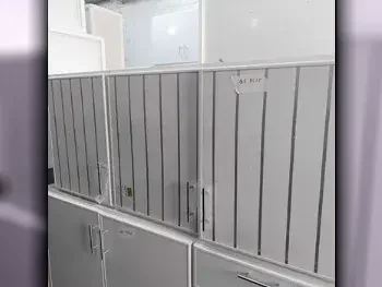 Kitchen Cabinets & Drawers - White  - Qatar