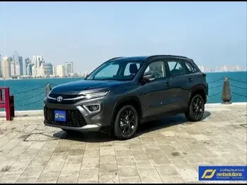 Toyota  Urban Cruiser  4 Cylinder  SUV 2x4  Grey  2024