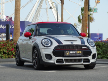 ميني  كوبر  جي سي دبليو  2021  اوتوماتيك  70,000 كم  4 سلندر  سحب امامي  هاتشباك  فضي  تحت الضمان