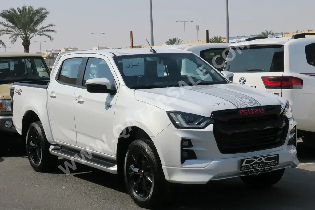 Isuzu  D-Max  GT  2023  Automatic  0 Km  4 Cylinder  Four Wheel Drive (4WD)  Pick Up  White  With Warranty