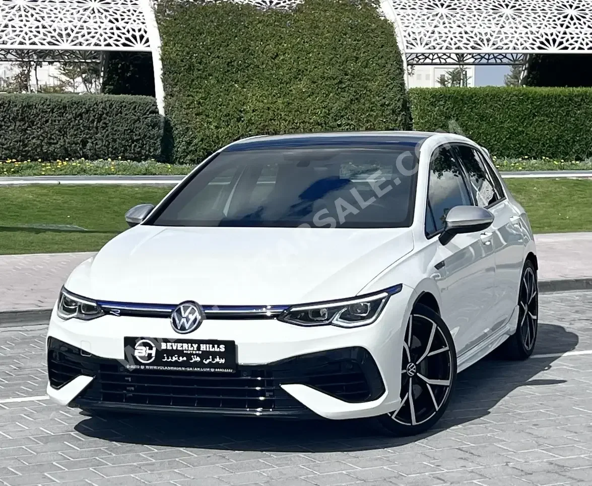 Volkswagen  Golf  R  2023  Automatic  38,402 Km  4 Cylinder  All Wheel Drive (AWD)  Hatchback  White  With Warranty
