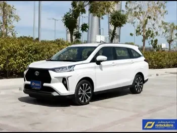 تويوتا  فيلوز  4 سلندر  إس يو في 2 في 4  أبيض  2024