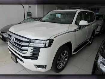 تويوتا  لاند كروزر  جي اكس ار توين توربو  2024  اوتوماتيك  0 كم  6 سلندر  دفع رباعي  اس يو في  أبيض  تحت الضمان