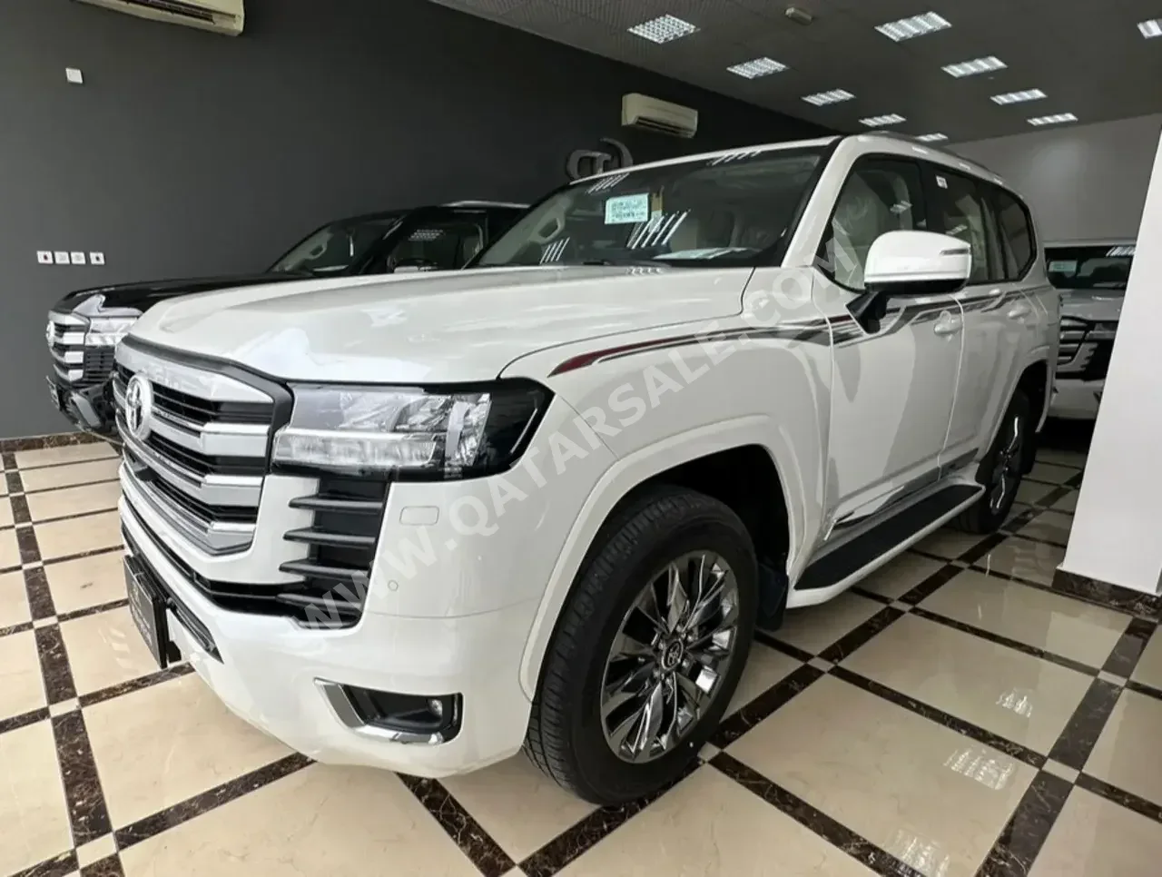 Toyota  Land Cruiser  GXR Twin Turbo  2024  Automatic  0 Km  6 Cylinder  Four Wheel Drive (4WD)  SUV  White  With Warranty