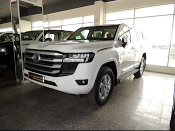 Toyota  Land Cruiser  GXR Twin Turbo  2023  Automatic  0 Km  6 Cylinder  Four Wheel Drive (4WD)  SUV  White  With Warranty