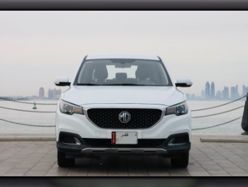 MG  ZS  4 Cylinder  SUV 4x4  White  2023