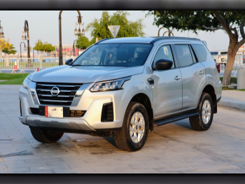 نيسان  اكستيرا  6 سلندر  إس يو في 4 في 4  فضي  2022