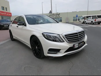 مرسيدس - بنز  اس - كلاس  400  2015  اوتوماتيك  80,000 كم  8 سلندر  دفع خلفي  سيدان  أبيض