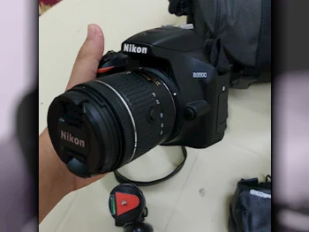 كاميرات رقمية نيكون  24 ميغا بكسل  فل اتش دي 1080 بيكسل