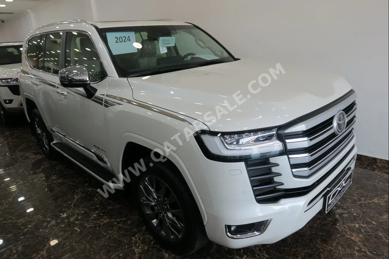 Toyota  Land Cruiser  VXR Twin Turbo  2024  Automatic  0 Km  6 Cylinder  Four Wheel Drive (4WD)  SUV  White  With Warranty