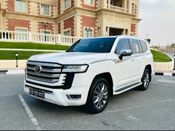 Toyota  Land Cruiser VX Twin Turbo  6 Cylinder  SUV 4x4  White  2022
