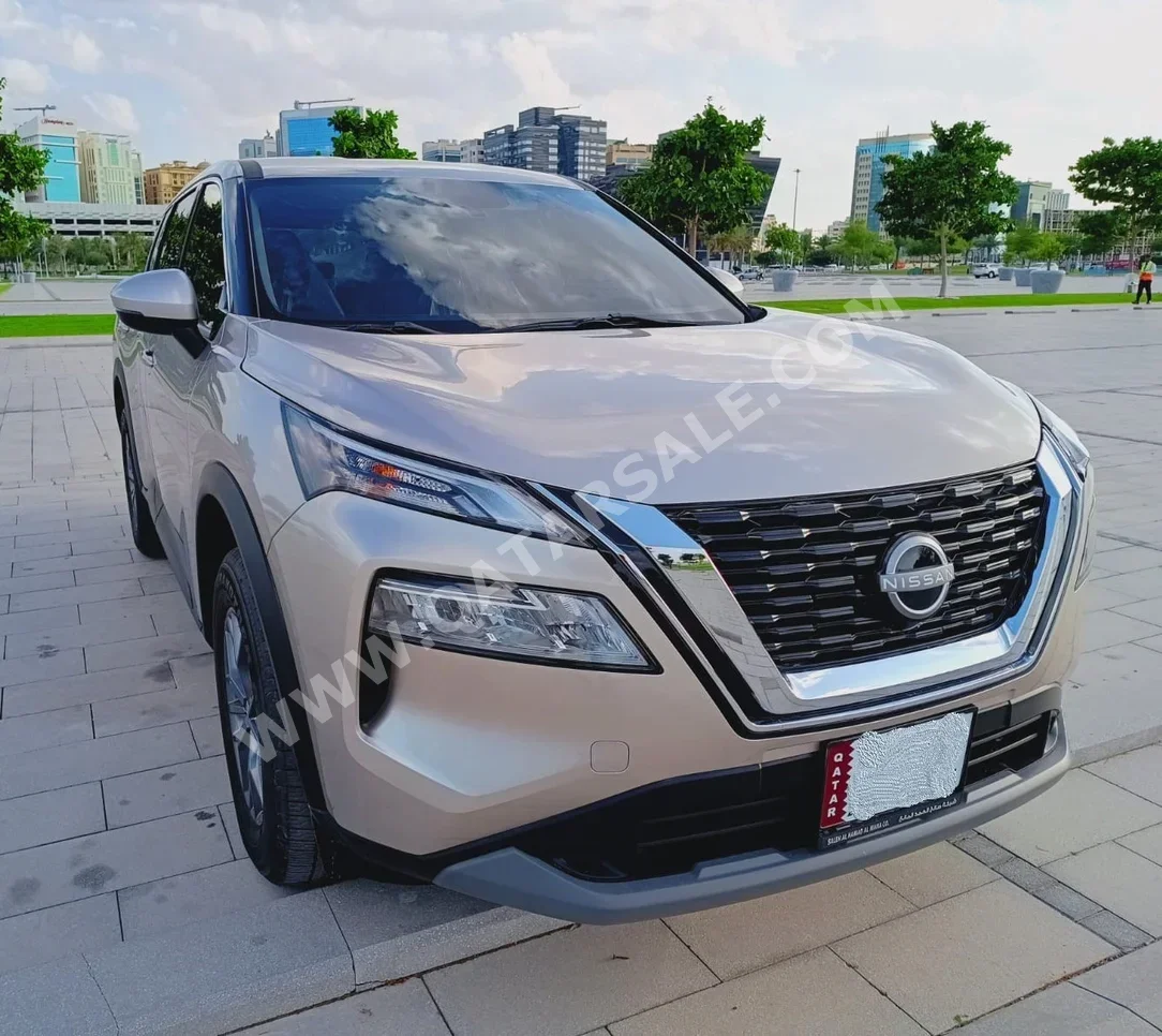 Nissan  X-Trail  4 Cylinder  SUV 2x4  Gold  2024