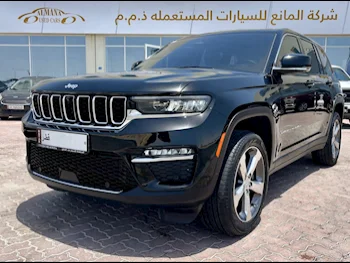 Jeep  Grand Cherokee  Limited  2022  Automatic  12,000 Km  6 Cylinder  Four Wheel Drive (4WD)  SUV  Black  With Warranty