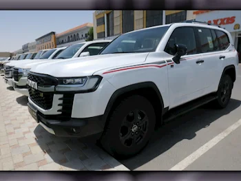 Toyota  Land Cruiser  GR Sport Twin Turbo  2022  Automatic  75,000 Km  6 Cylinder  Four Wheel Drive (4WD)  SUV  White  With Warranty