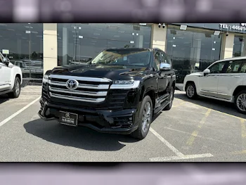  Toyota  Land Cruiser  VXR Twin Turbo  2023  Automatic  0 Km  6 Cylinder  Four Wheel Drive (4WD)  SUV  Black  With Warranty