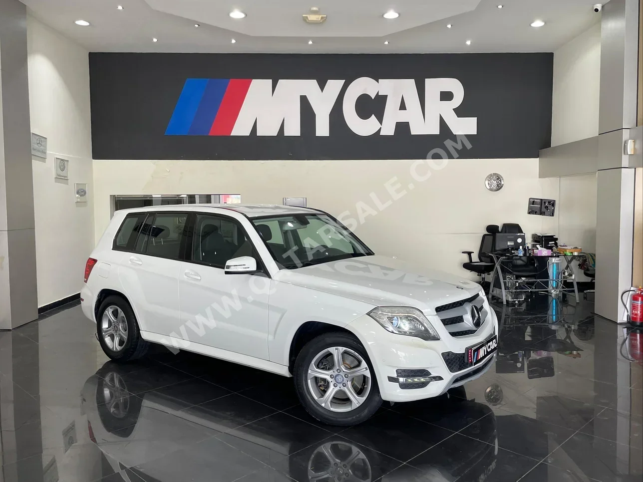 Mercedes-Benz  GLK  250  2015  Automatic  63,000 Km  4 Cylinder  Four Wheel Drive (4WD)  SUV  White