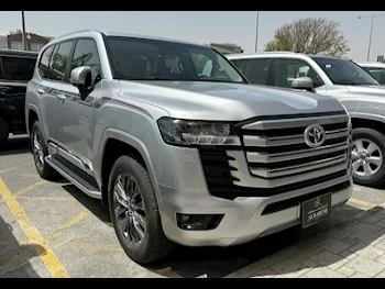 Toyota  Land Cruiser  GXR Twin Turbo  2023  Automatic  0 Km  6 Cylinder  Four Wheel Drive (4WD)  SUV  Silver  With Warranty