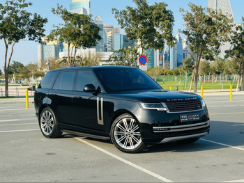 Land Rover  HSE VOUGE  8 Cylinder  Lexury  Black  2024
